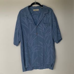 Tommy Bahama Mens size large silk button down shirt